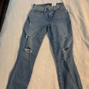 skinny, high waisted lucky brand jeans.